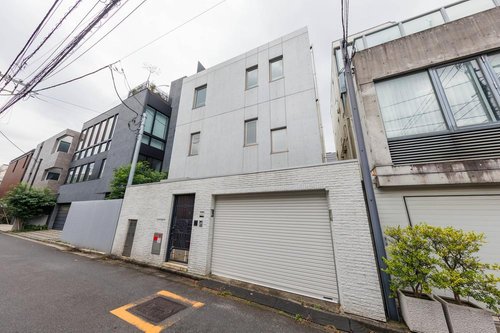 港区南麻布3