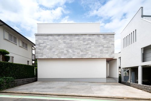 横浜市青葉区美しが丘4